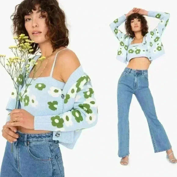 Callahan Meg Flower Power Cami Size Medium Baby Blue Floral EUC $172 - Picture 12 of 12